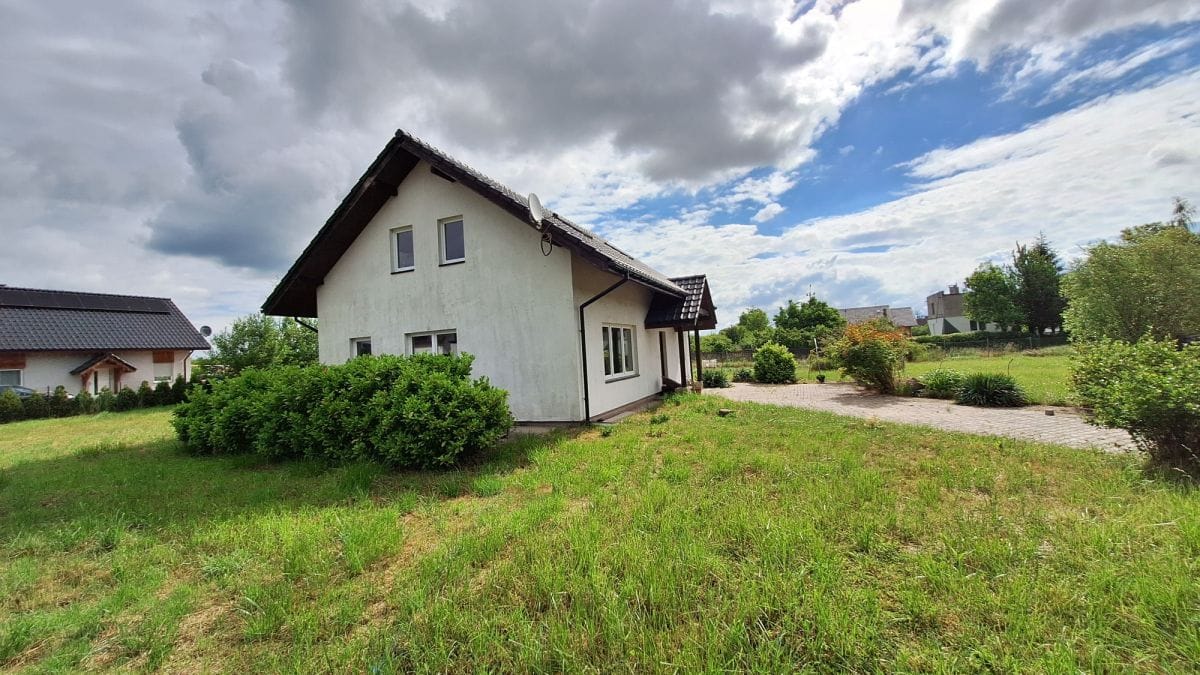Dom 6 pokojowe na Sprzedaż