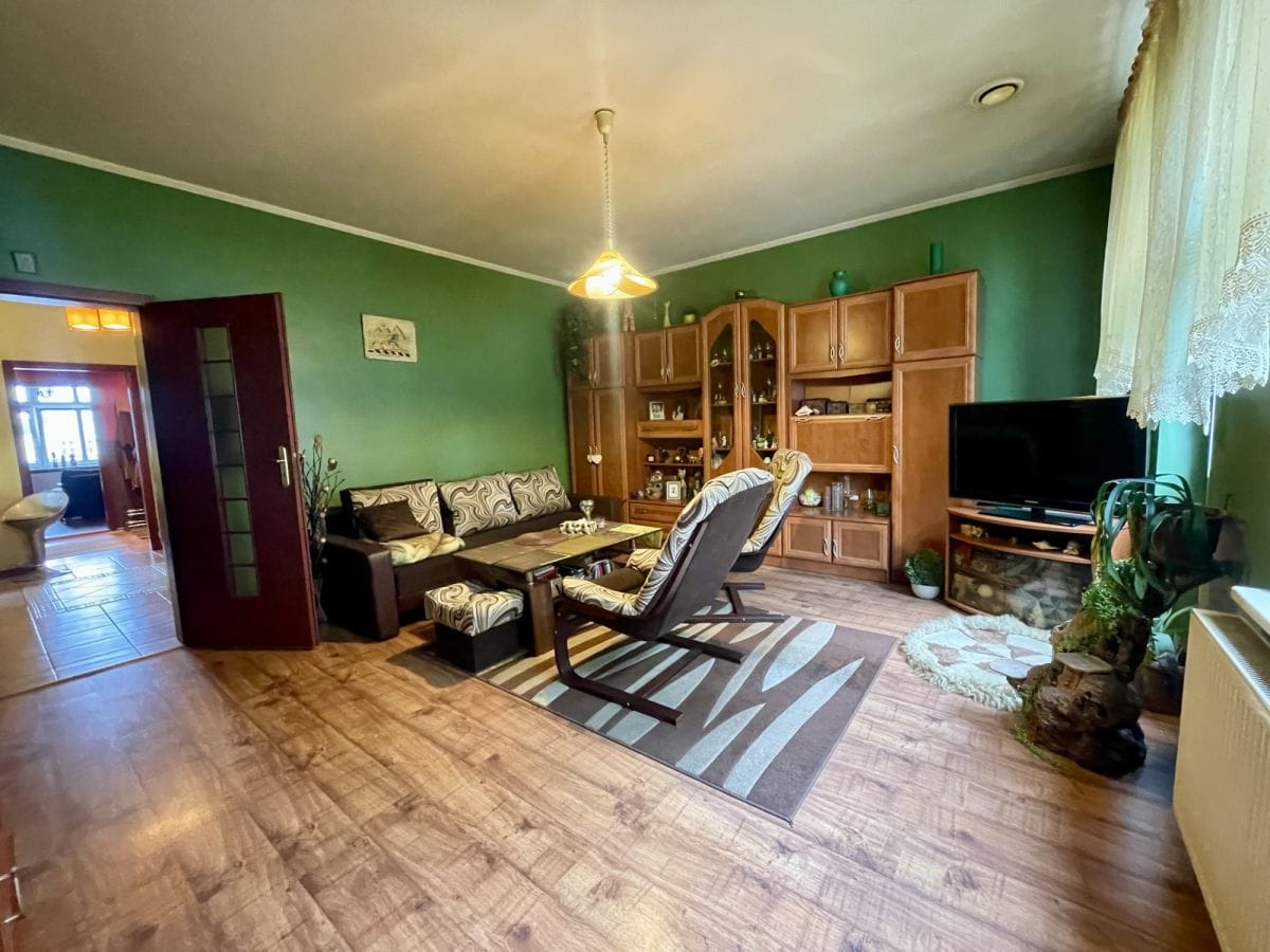 Mieszkanie 4 pokojowe na Sprzedaż