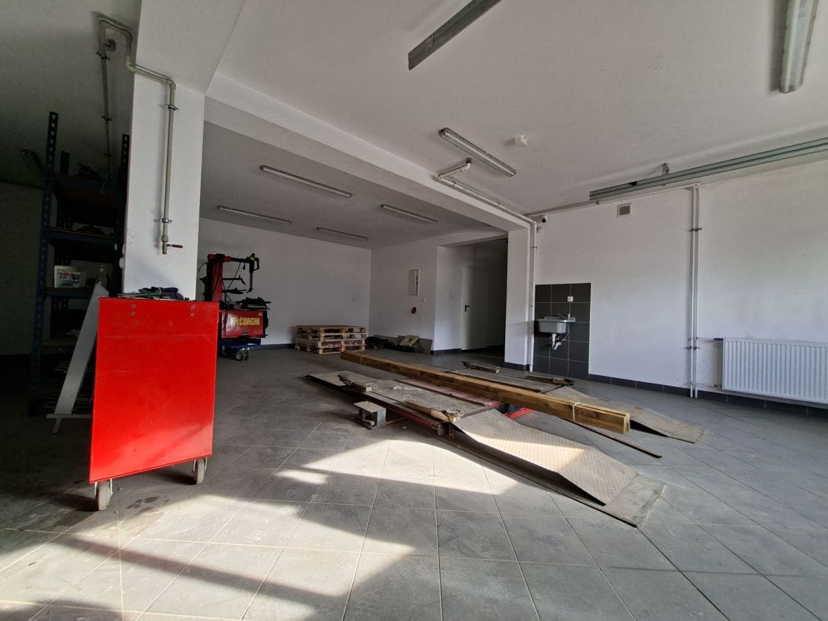 Lokal użytkowy  pokojowe na Sprzedaż