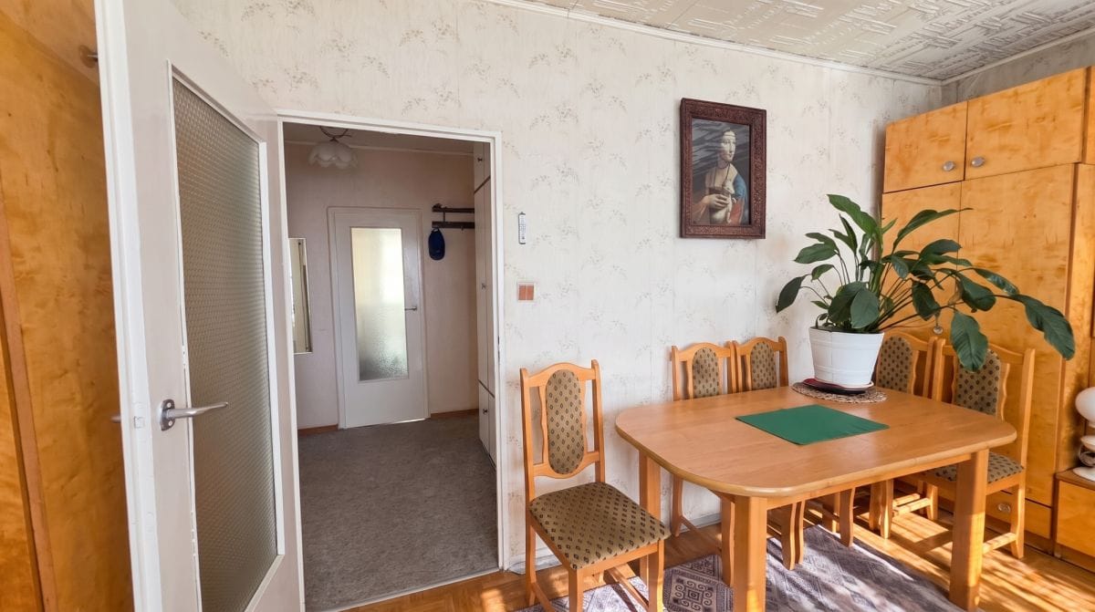 Mieszkanie 3 pokojowe na Sprzedaż