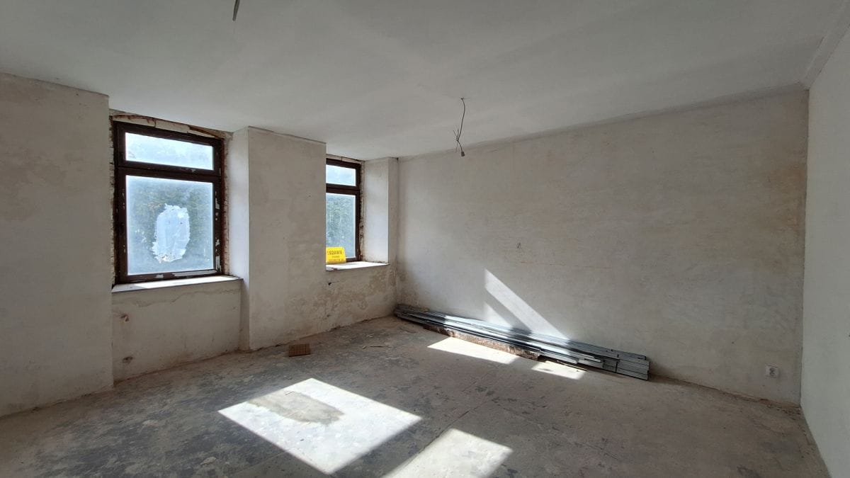 Lokal użytkowy  pokojowe na Sprzedaż