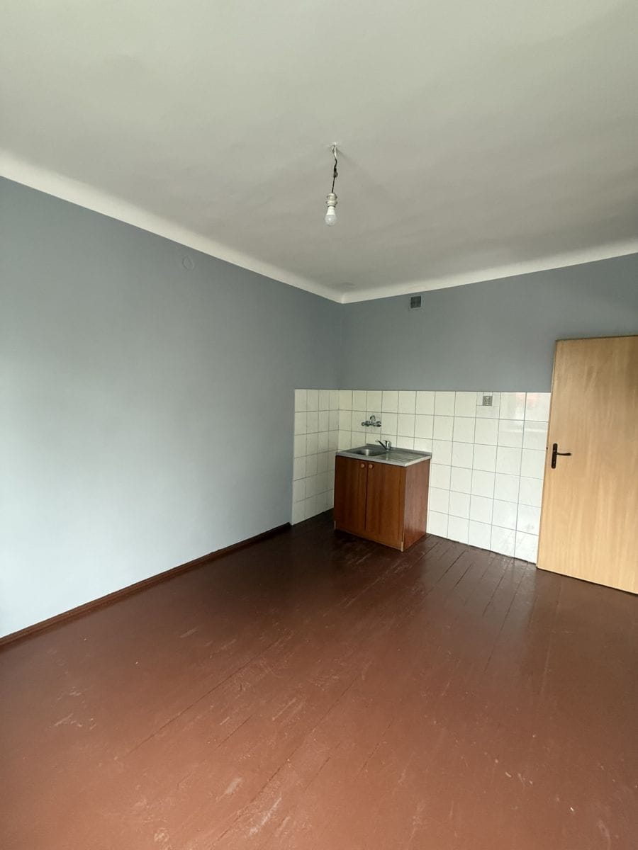 Dom 7 pokojowe na Sprzedaż
