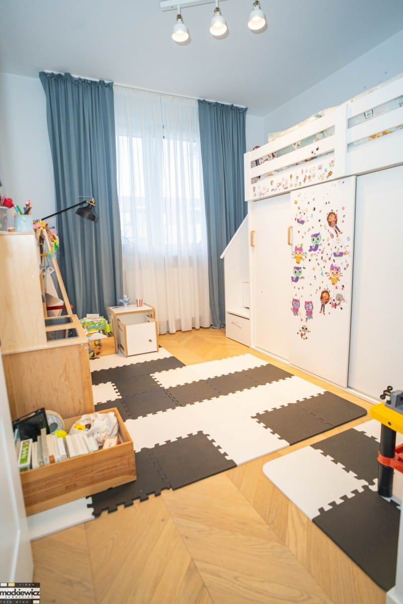 Mieszkanie 4 pokojowe na Sprzedaż