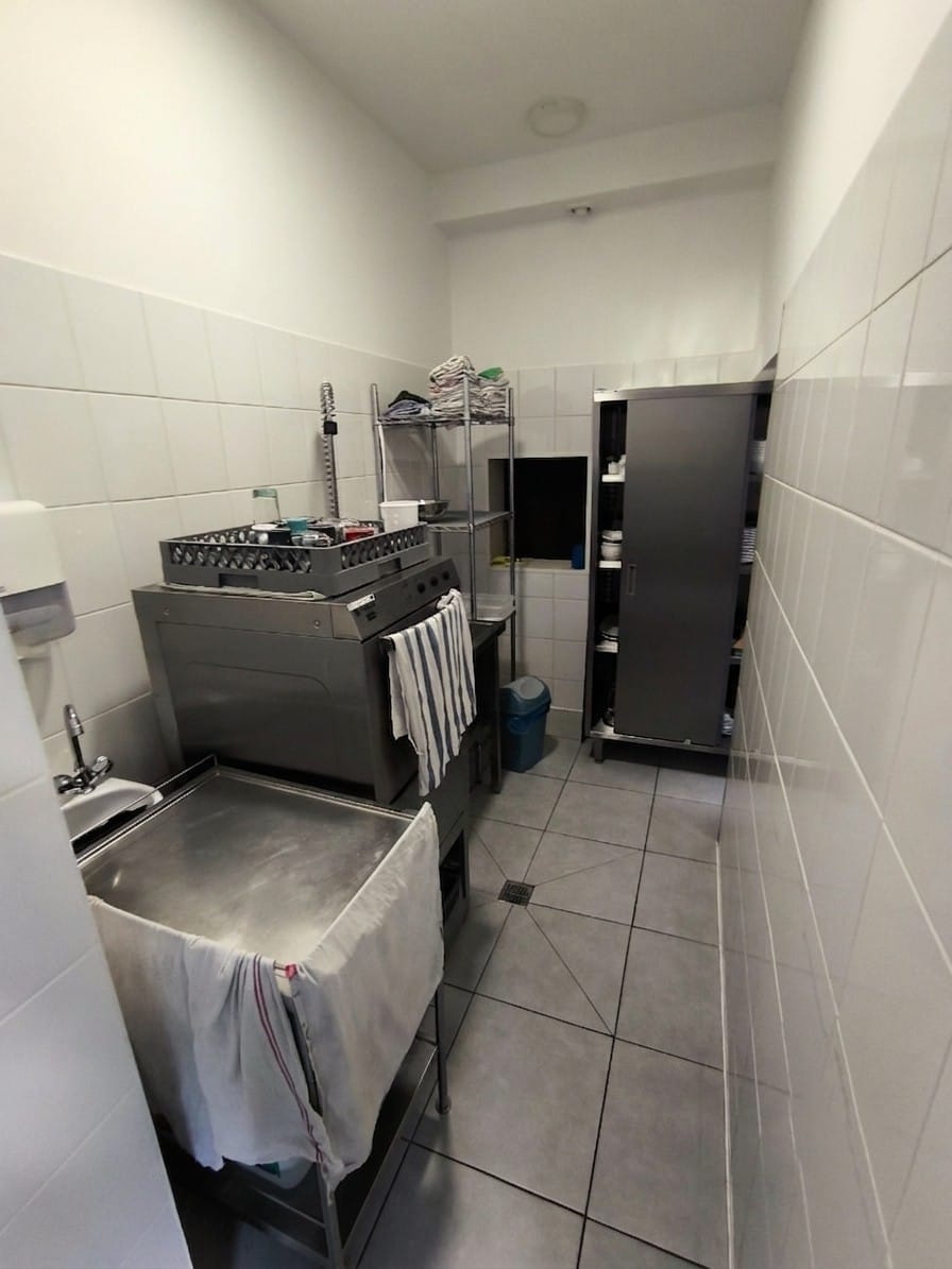 Lokal użytkowy  pokojowe na Sprzedaż