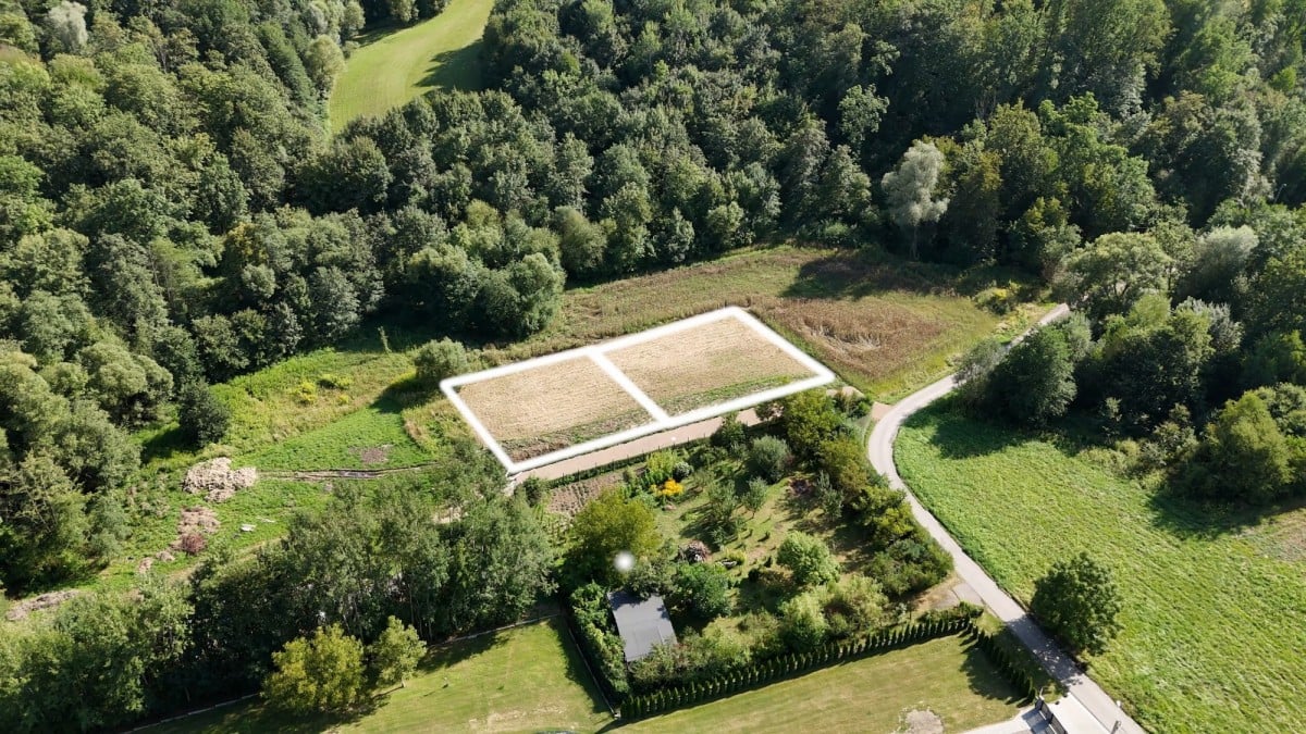 Działka  pokojowe na Sprzedaż