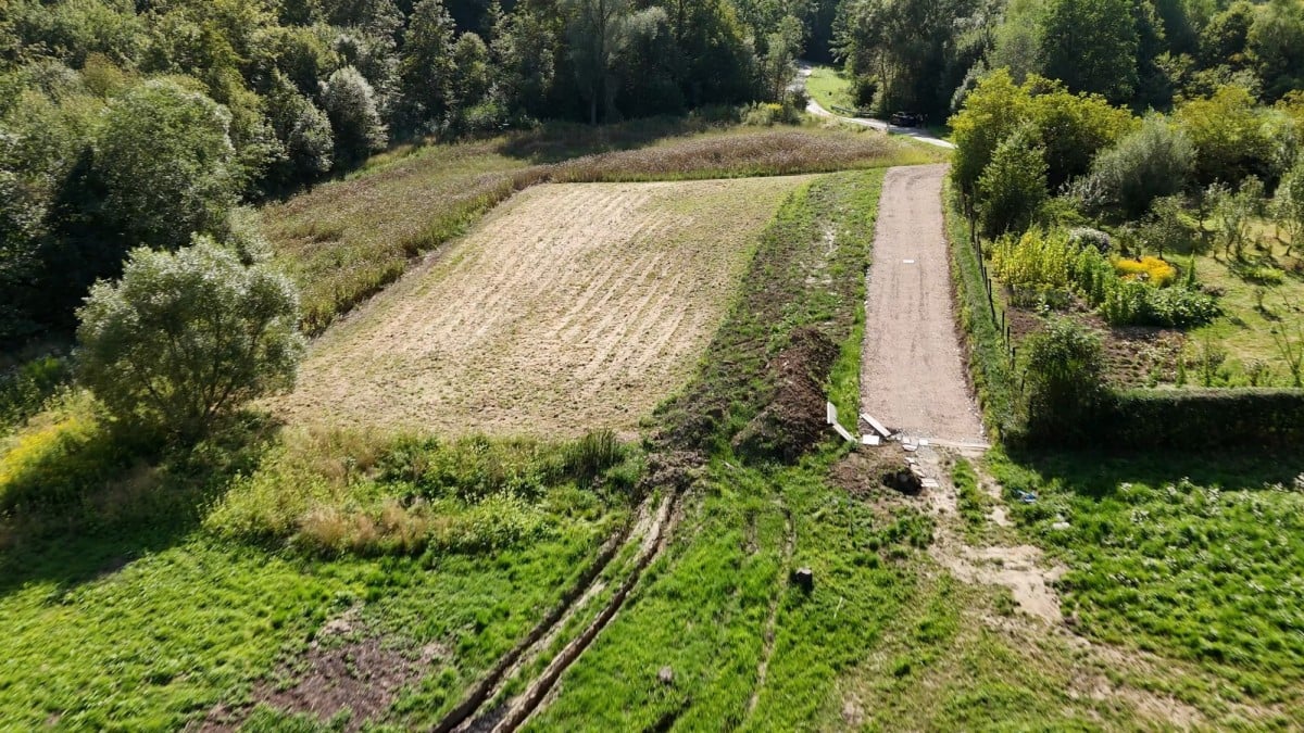 Działka  pokojowe na Sprzedaż