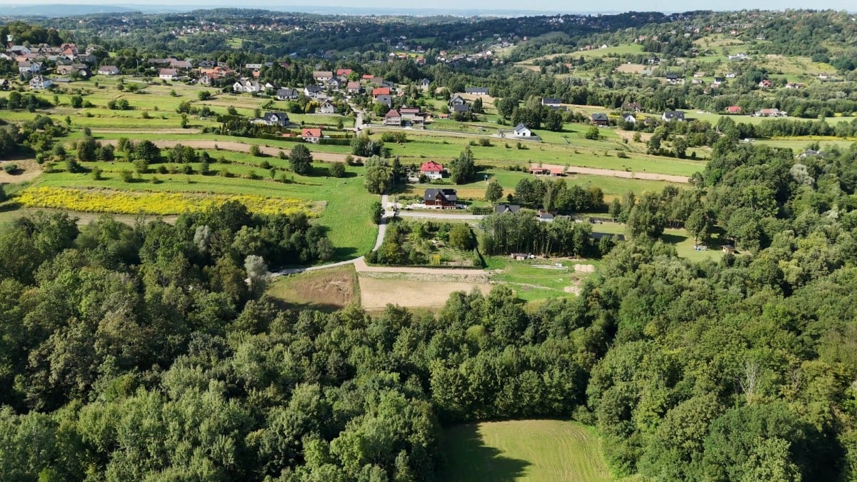 Działka  pokojowe na Sprzedaż