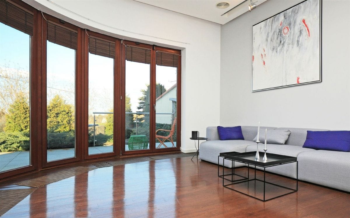 Dom 10 pokojowe na Sprzedaż