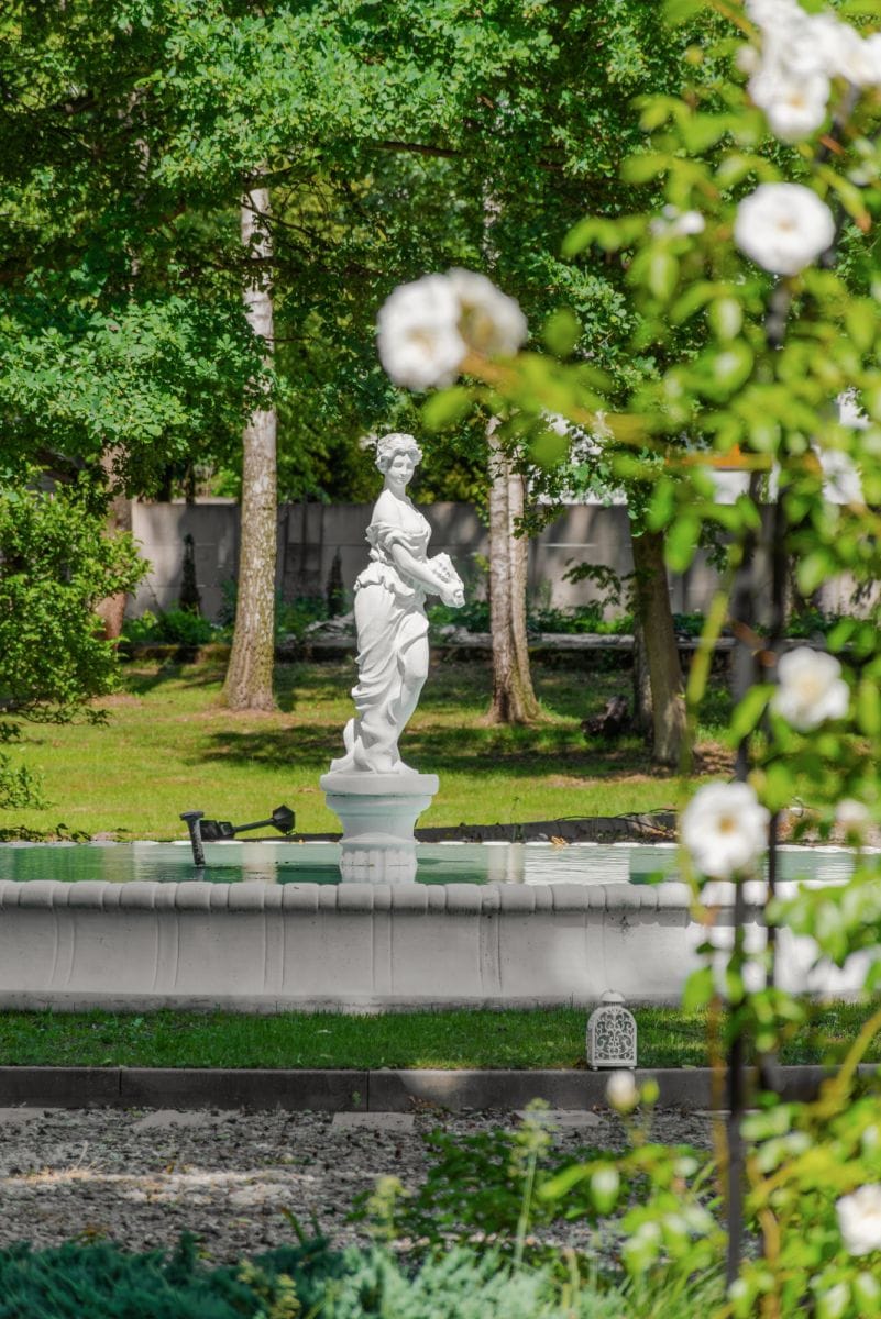 Dom 12 pokojowe na Sprzedaż