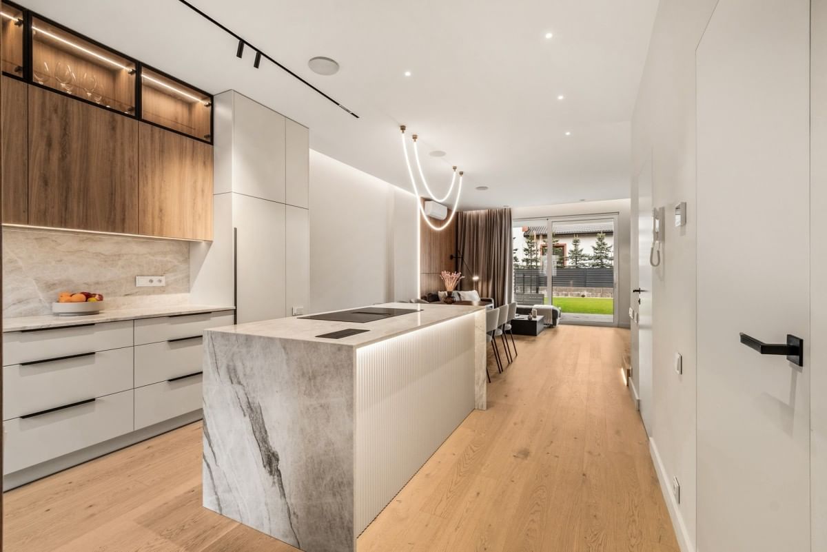 Dom 6 pokojowe na Sprzedaż