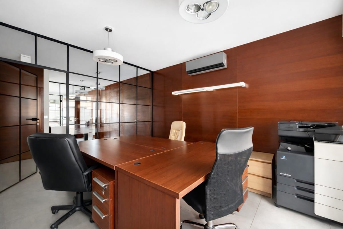 Lokal użytkowy  pokojowe na Sprzedaż