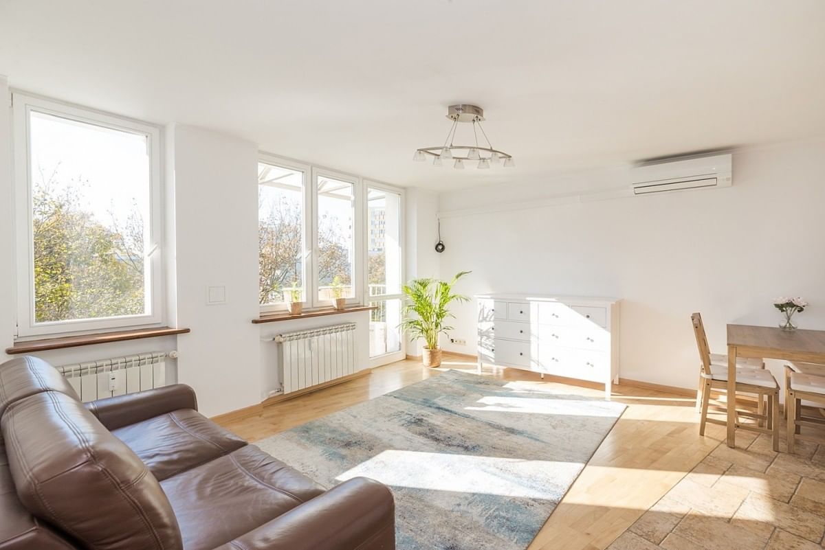 Mieszkanie 3 pokojowe na Sprzedaż