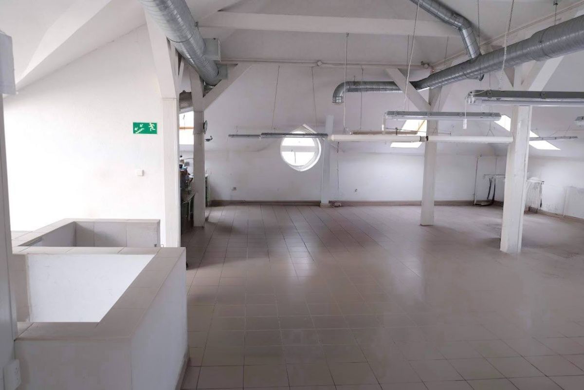 Lokal użytkowy  pokojowe na Wynajem