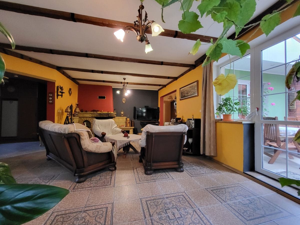 Dom 5 pokojowe na Sprzedaż