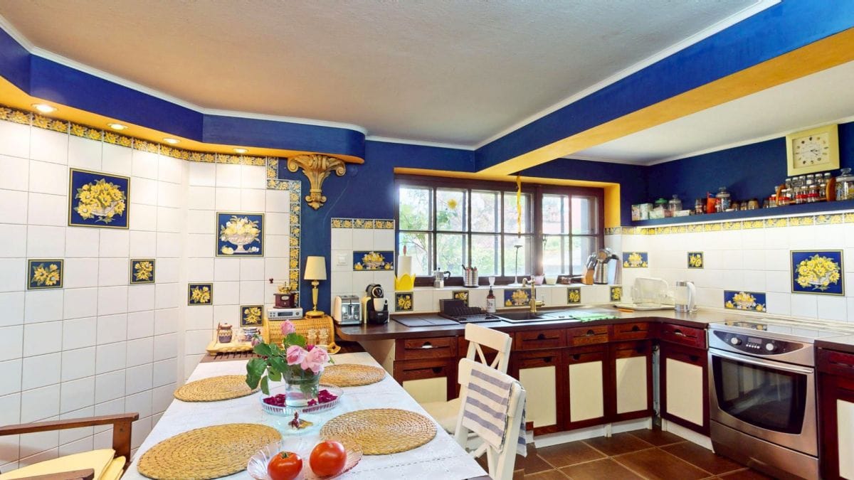 Dom 10 pokojowe na Sprzedaż