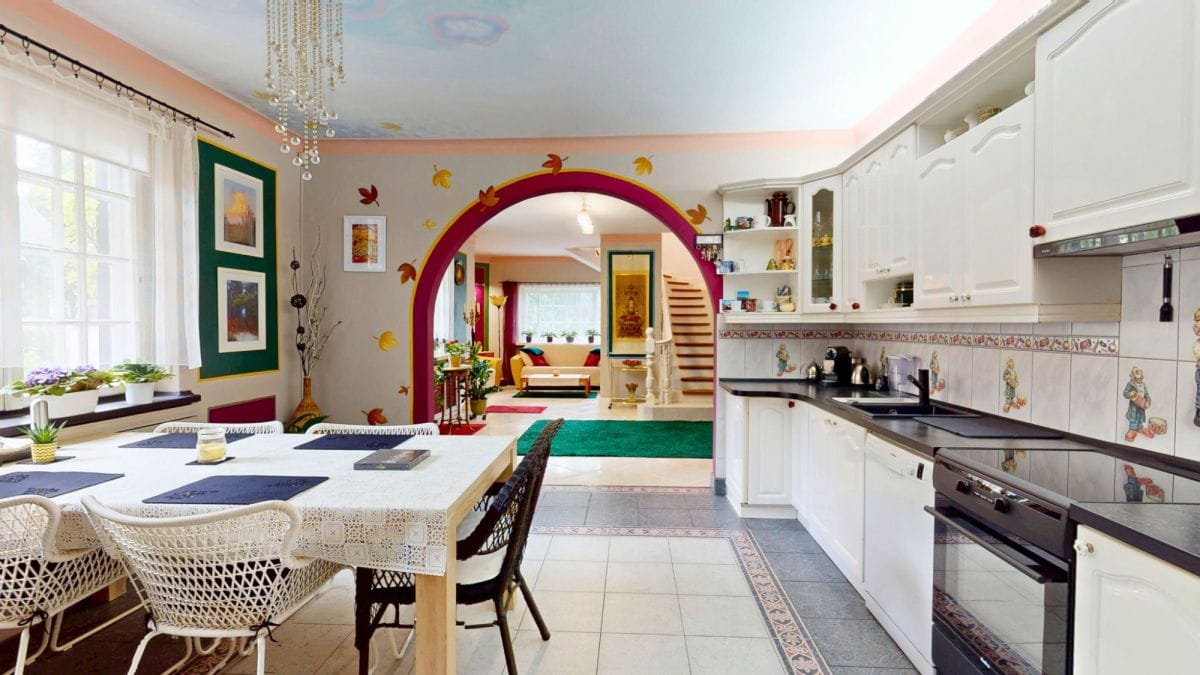 Dom 10 pokojowe na Sprzedaż