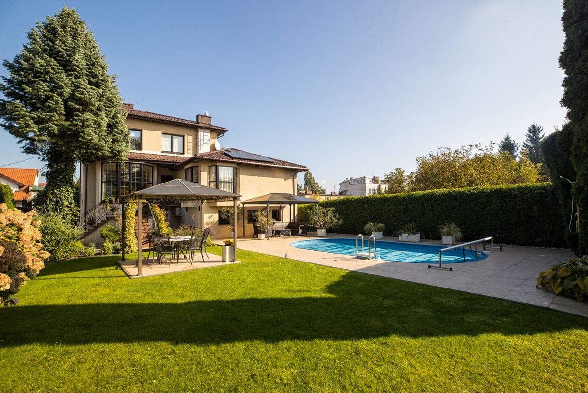 Dom 7 pokojowe na Sprzedaż