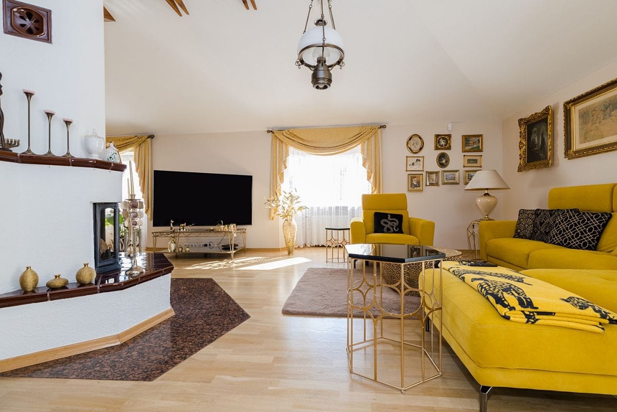 Dom 7 pokojowe na Sprzedaż