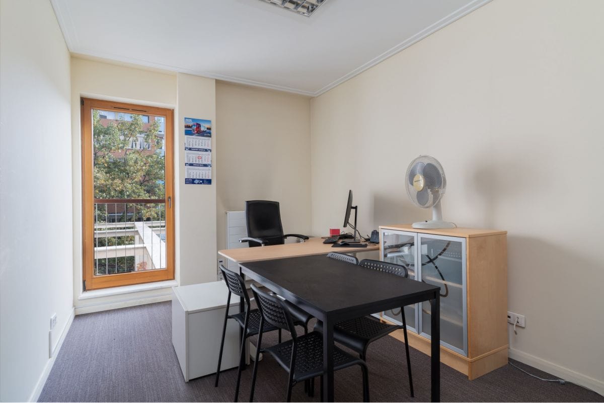 Mieszkanie 4 pokojowe na Sprzedaż