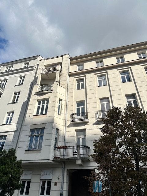 Mieszkanie 5 pokojowe na Sprzedaż