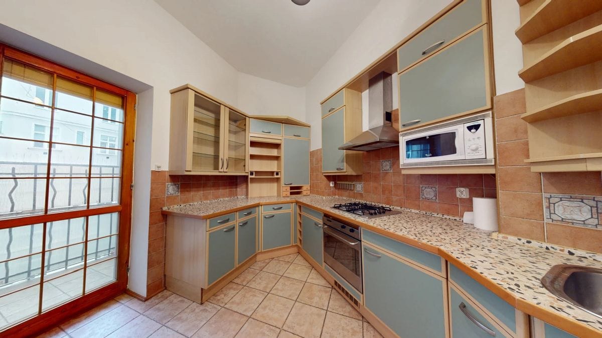 Mieszkanie 5 pokojowe na Sprzedaż