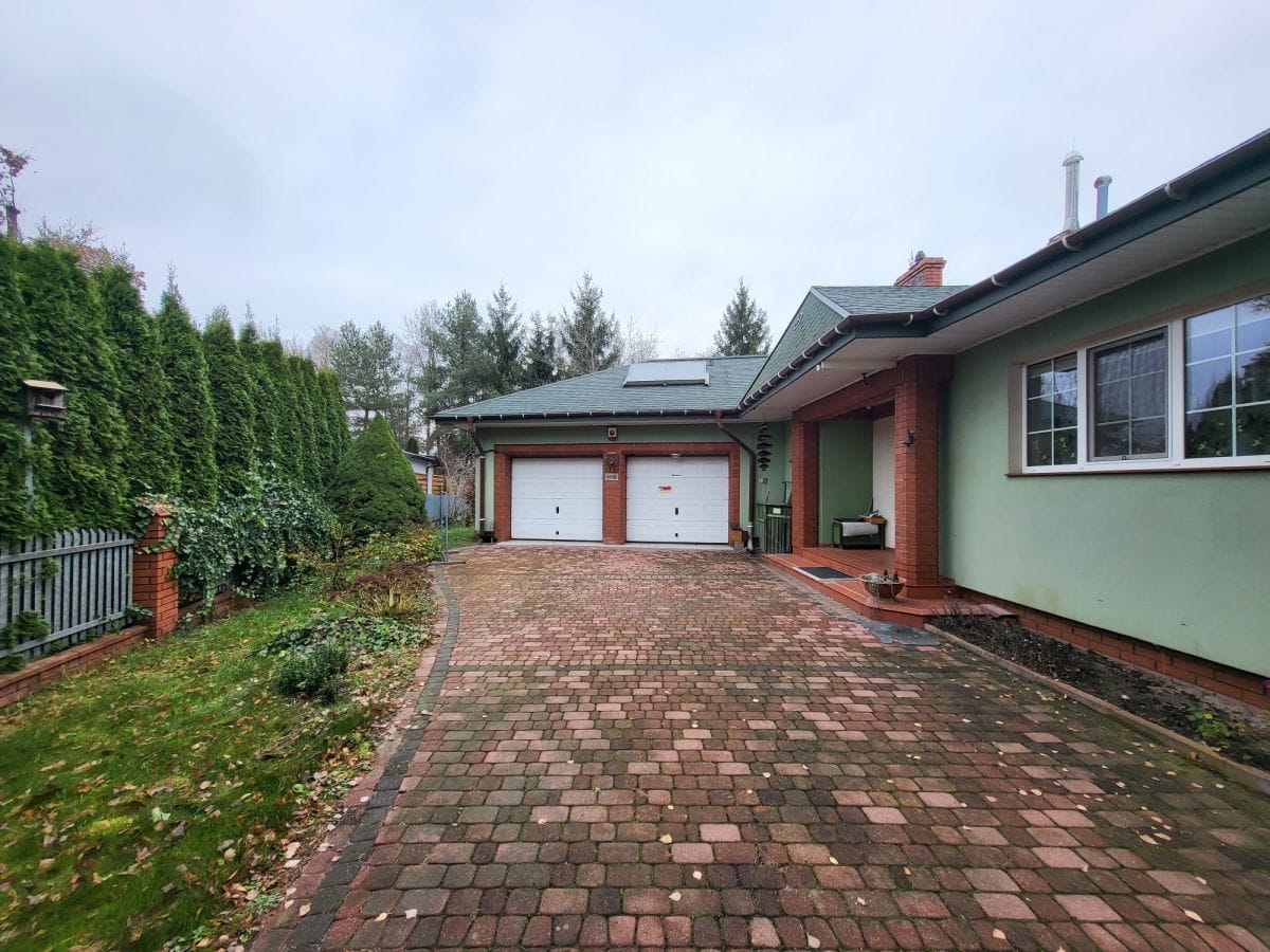 Dom 5 pokojowe na Sprzedaż