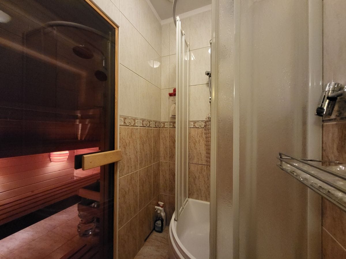 Dom 5 pokojowe na Sprzedaż