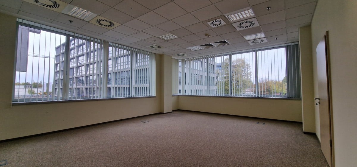 Lokal użytkowy  pokojowe na Wynajem
