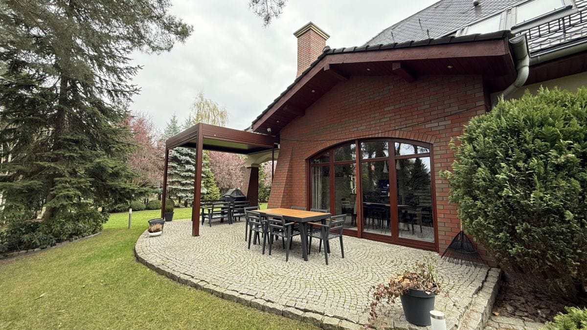 Dom 4 pokojowe na Sprzedaż