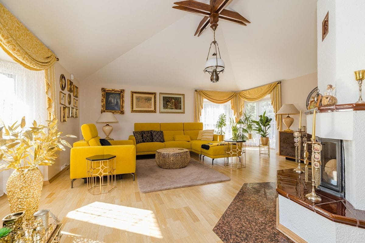 Dom 7 pokojowe na Sprzedaż