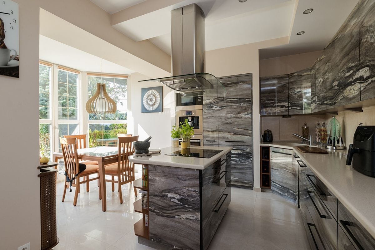 Dom 7 pokojowe na Sprzedaż