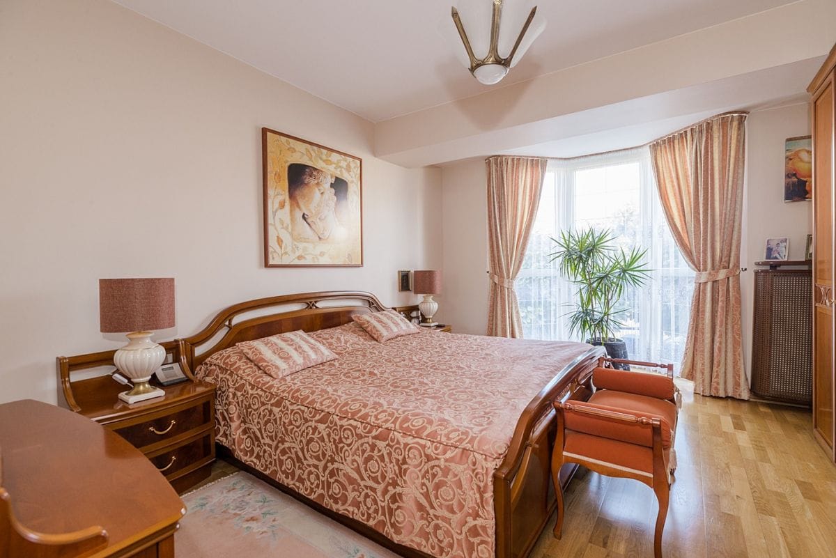 Dom 7 pokojowe na Sprzedaż