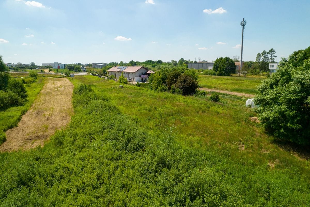 Działka  pokojowe na Sprzedaż
