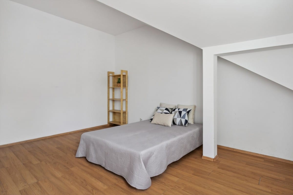 Mieszkanie 5 pokojowe na Sprzedaż