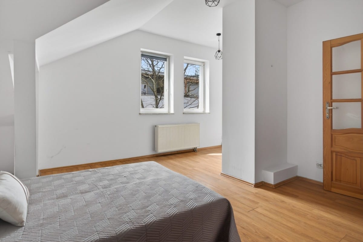 Mieszkanie 5 pokojowe na Sprzedaż