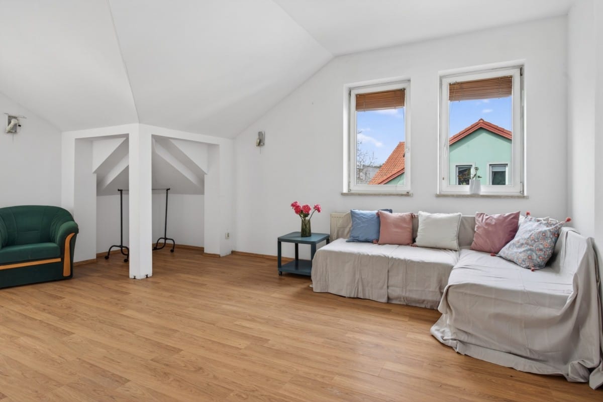 Mieszkanie 5 pokojowe na Sprzedaż