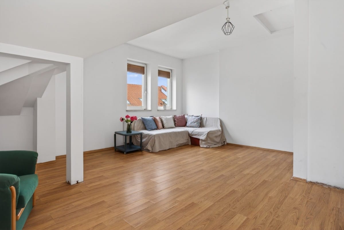 Mieszkanie 5 pokojowe na Sprzedaż