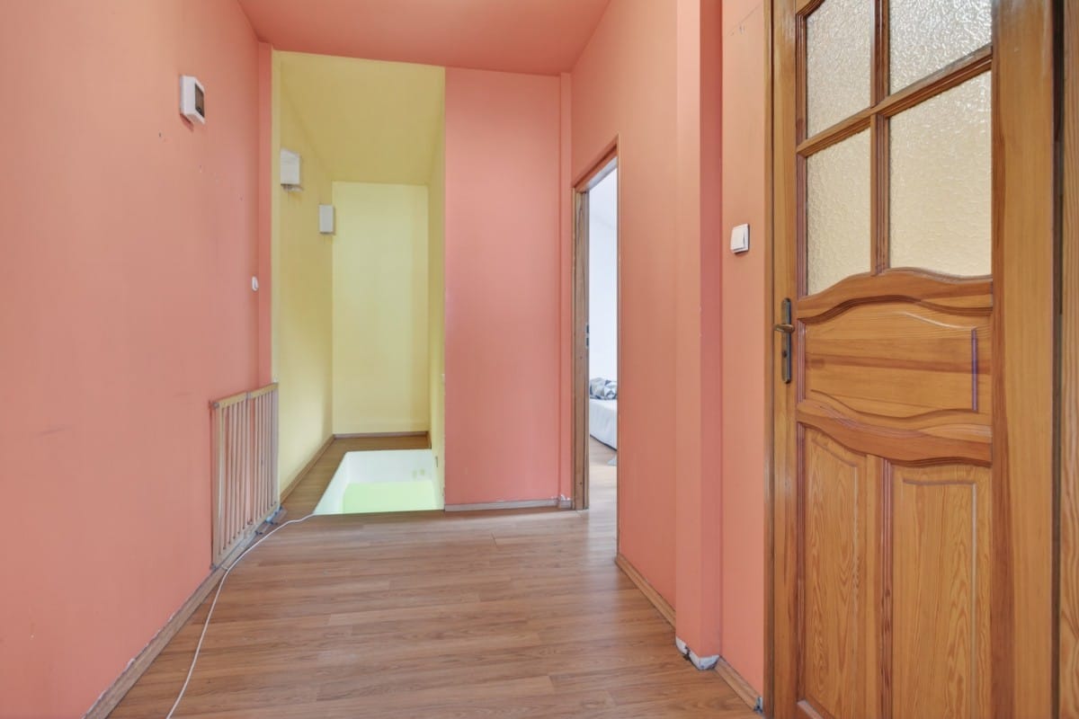 Mieszkanie 5 pokojowe na Sprzedaż