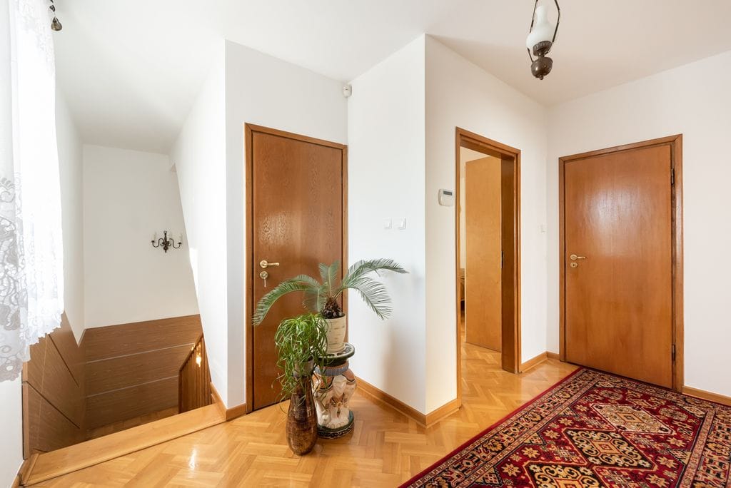 Dom 4 pokojowe na Sprzedaż