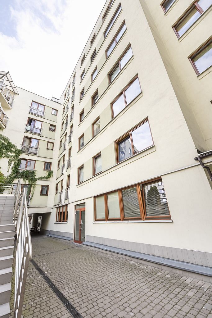Lokal użytkowy  pokojowe na Sprzedaż