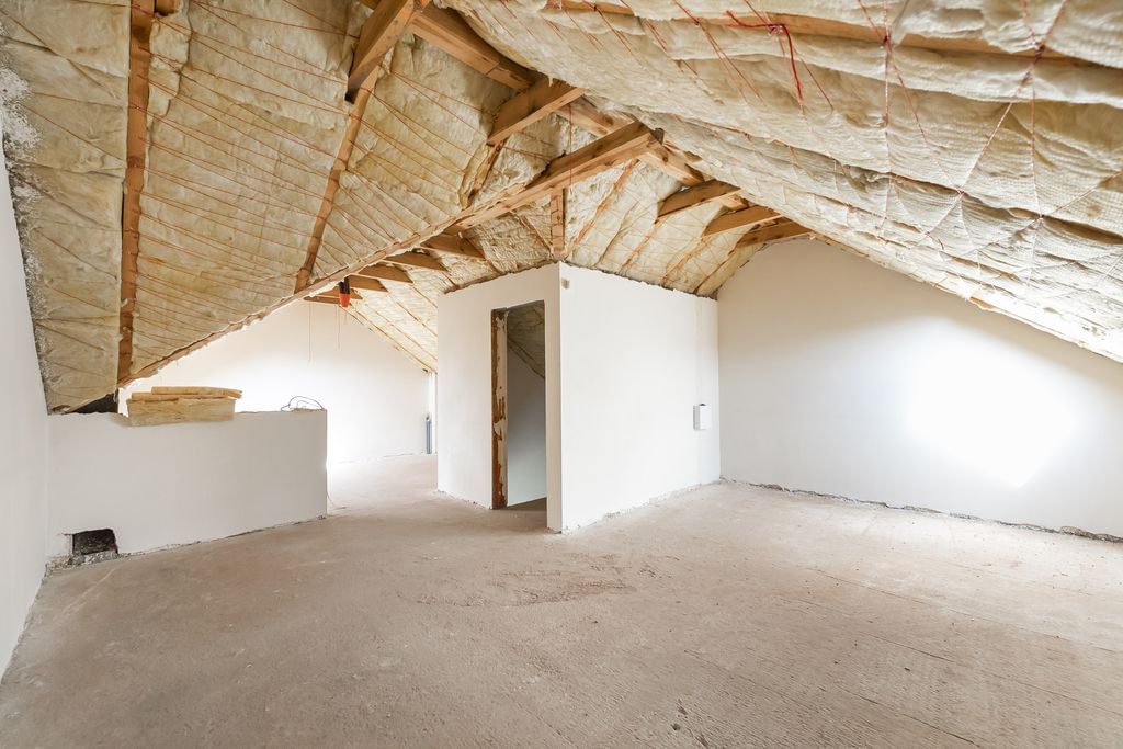 Dom 5 pokojowe na Sprzedaż