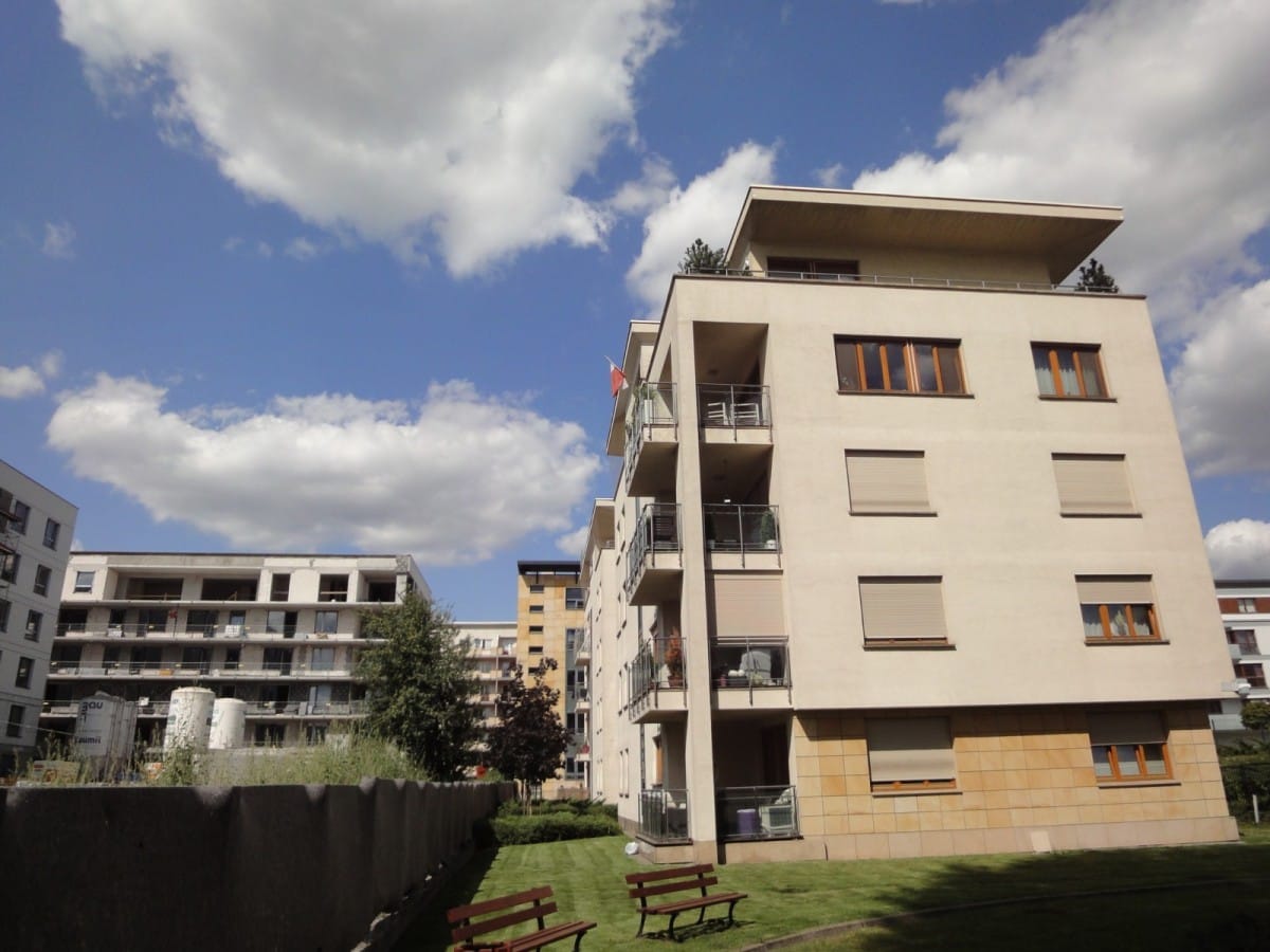 Mieszkanie 4 pokojowe na Sprzedaż