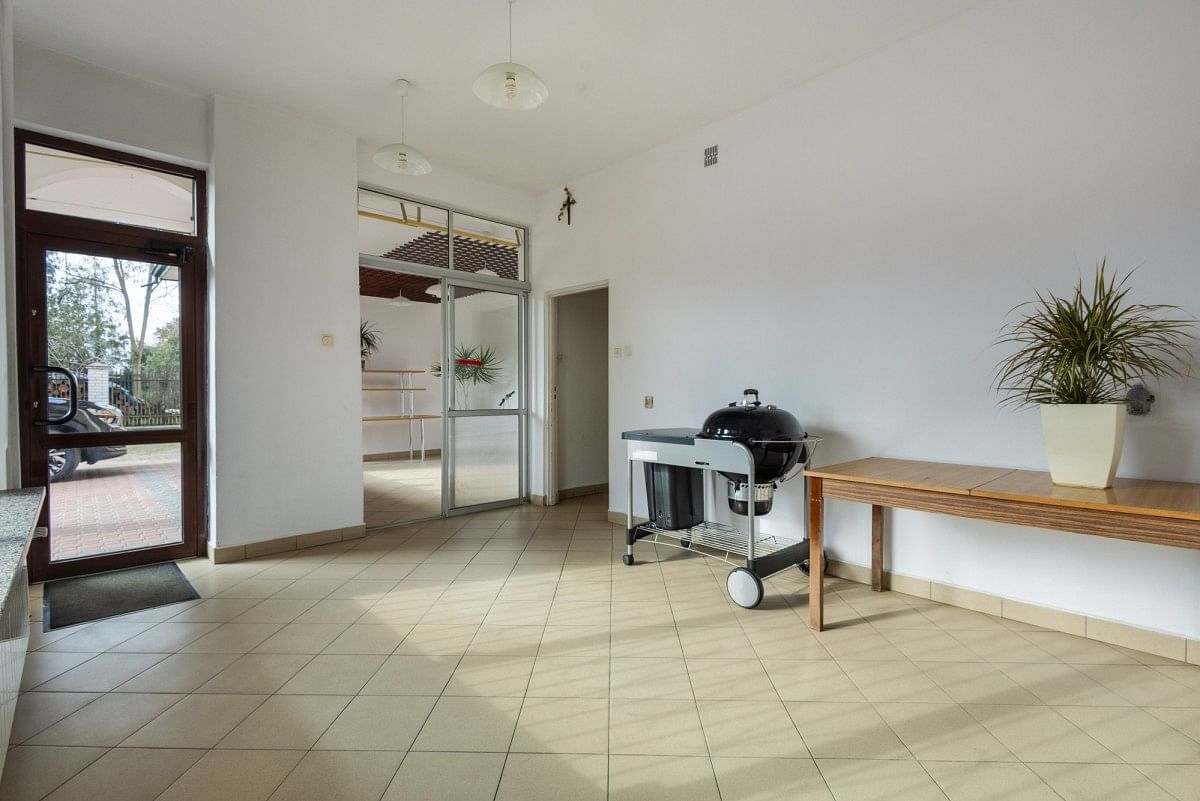 Lokal użytkowy  pokojowe na Sprzedaż