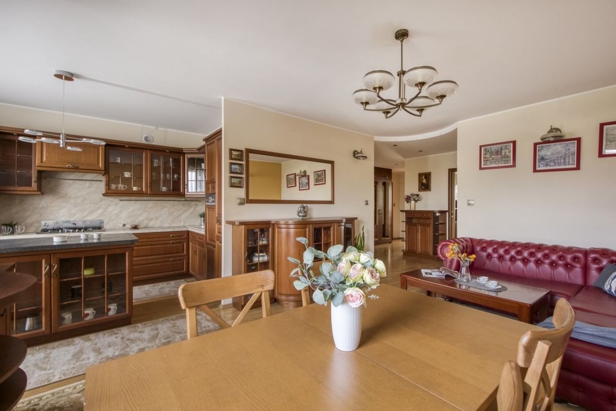 Mieszkanie 3 pokojowe na Sprzedaż