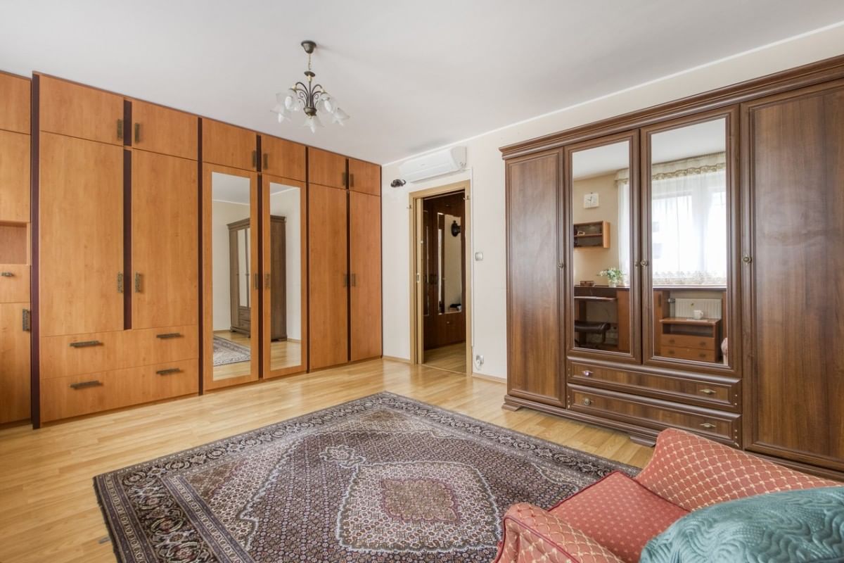 Mieszkanie 3 pokojowe na Sprzedaż