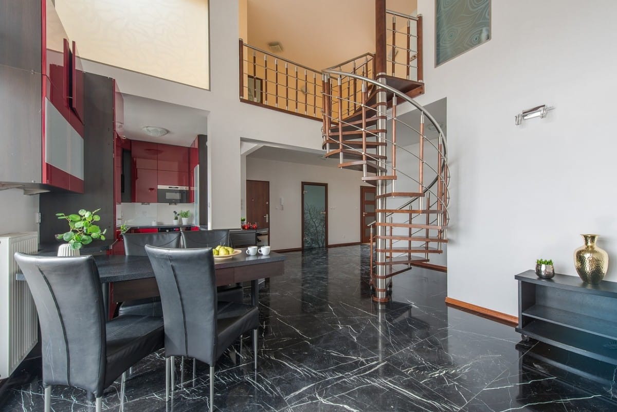 Mieszkanie 6 pokojowe na Sprzedaż