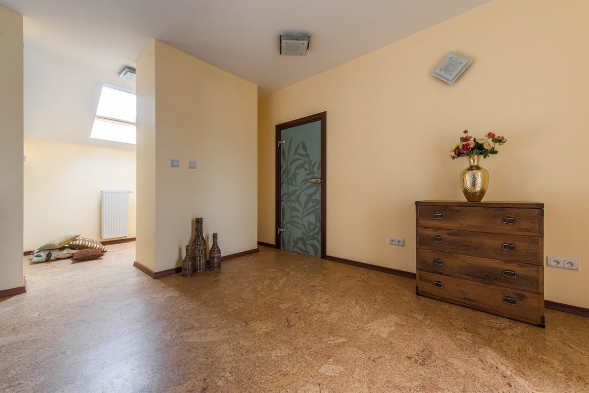 Mieszkanie 6 pokojowe na Sprzedaż