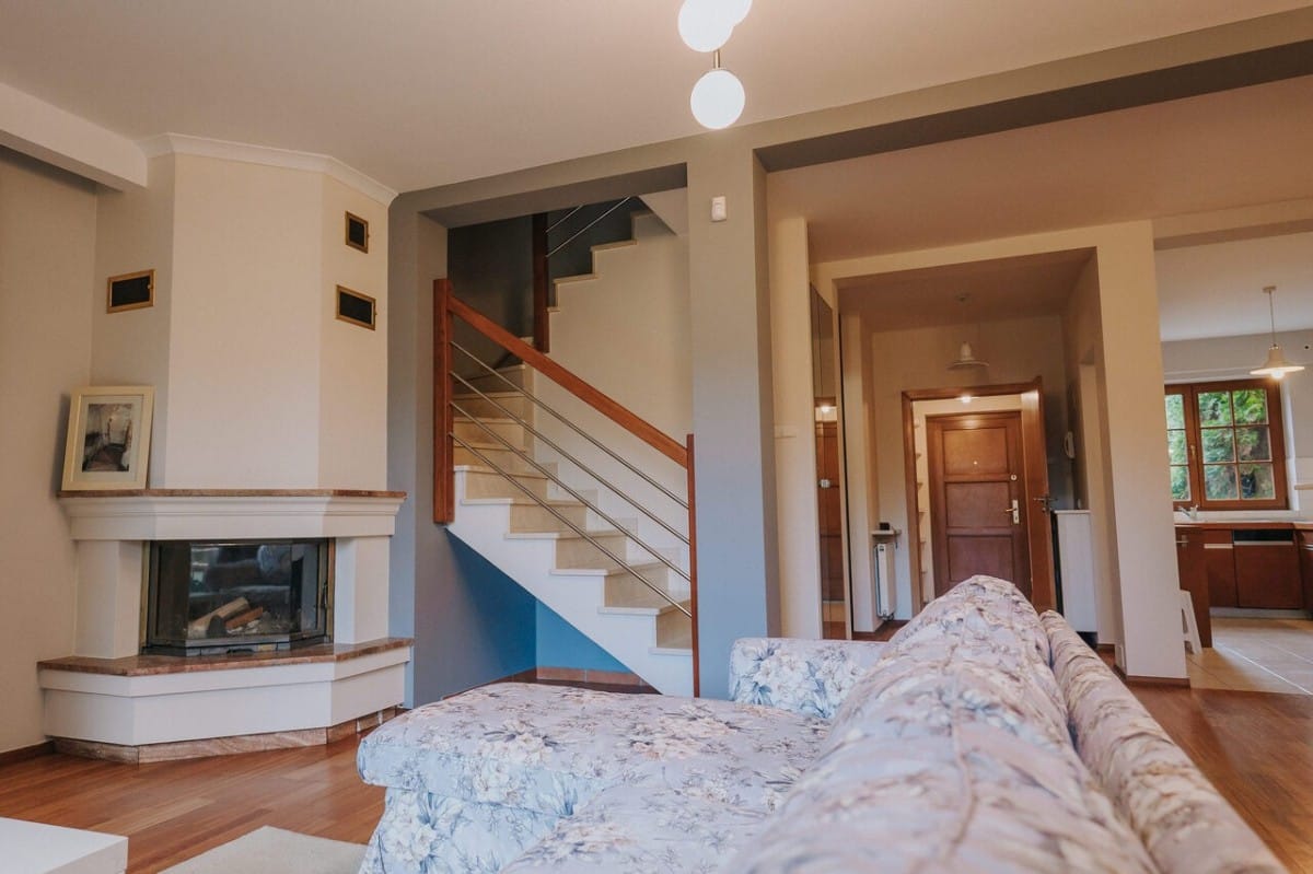 Dom 4 pokojowe na Sprzedaż