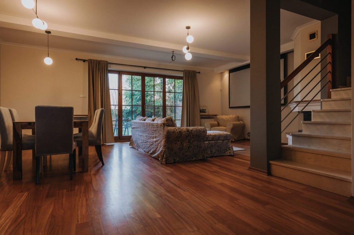 Dom 4 pokojowe na Sprzedaż