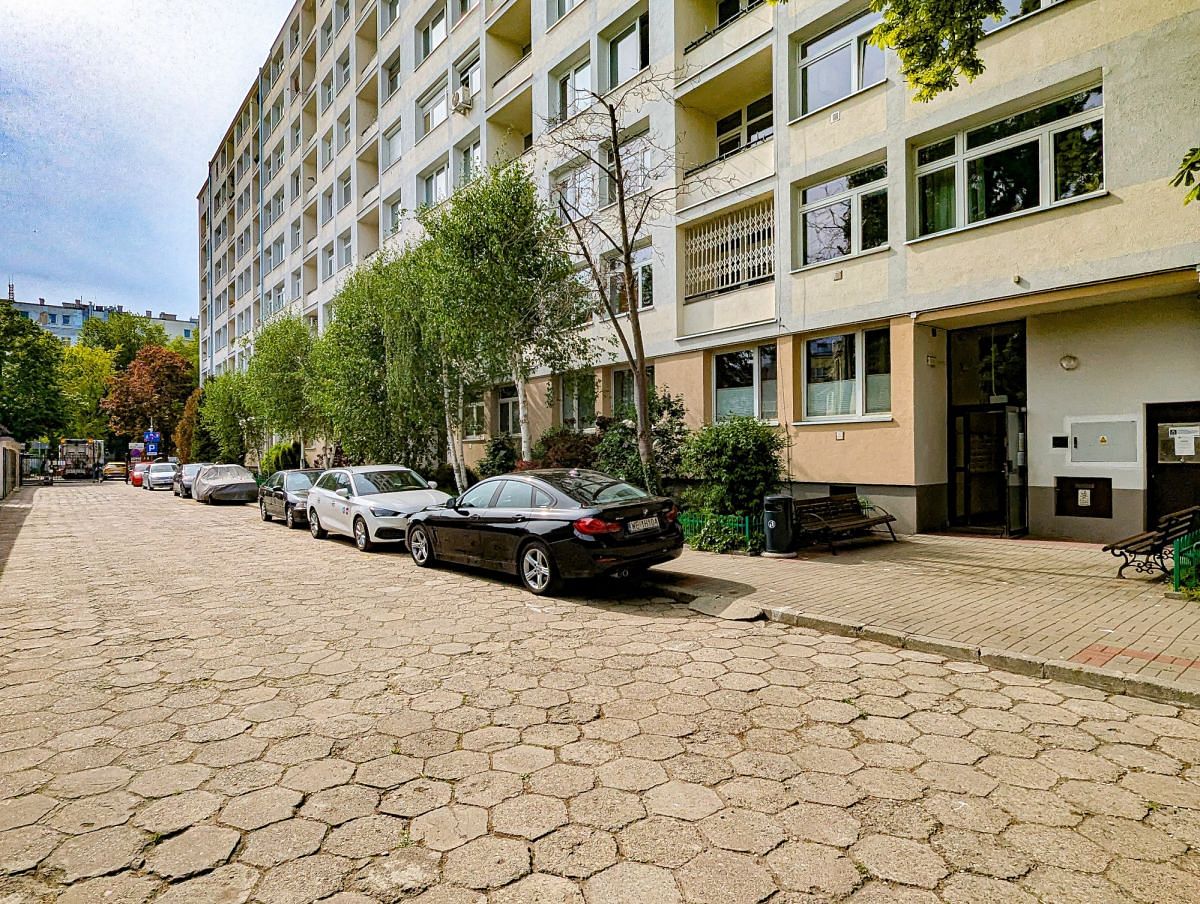 Mieszkanie 3 pokojowe na Sprzedaż